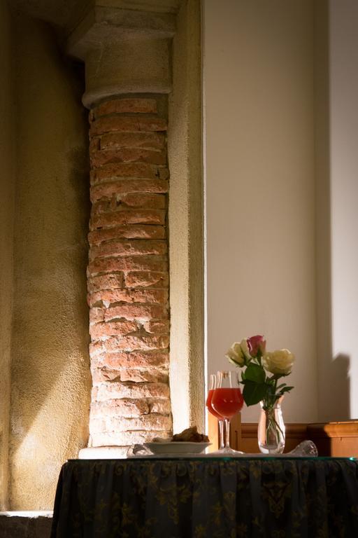 Hotel Locanda Al Pomo d'Oro Cividale del Friuli Habitación foto