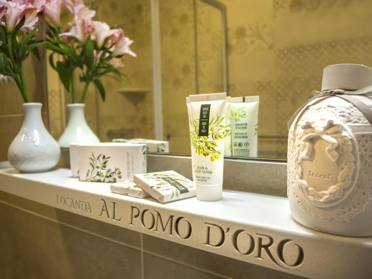 Hotel Locanda Al Pomo d'Oro Cividale del Friuli Habitación foto